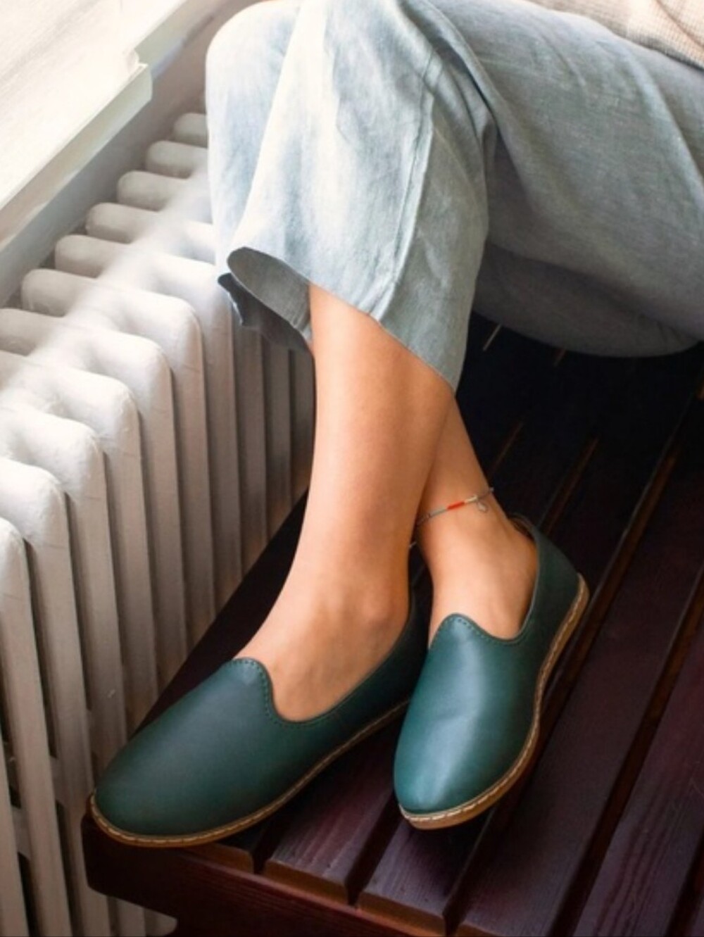 Charix Hunter Green Classic Leather Flats Loafers Women's Size 39